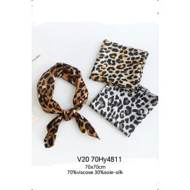 carré satin 70x70cm Hy4811 panthere